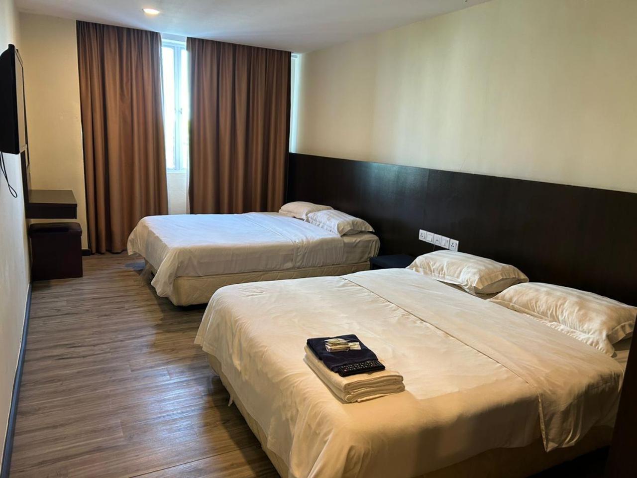 Lucky - 5 Inn Bintulu Luaran gambar